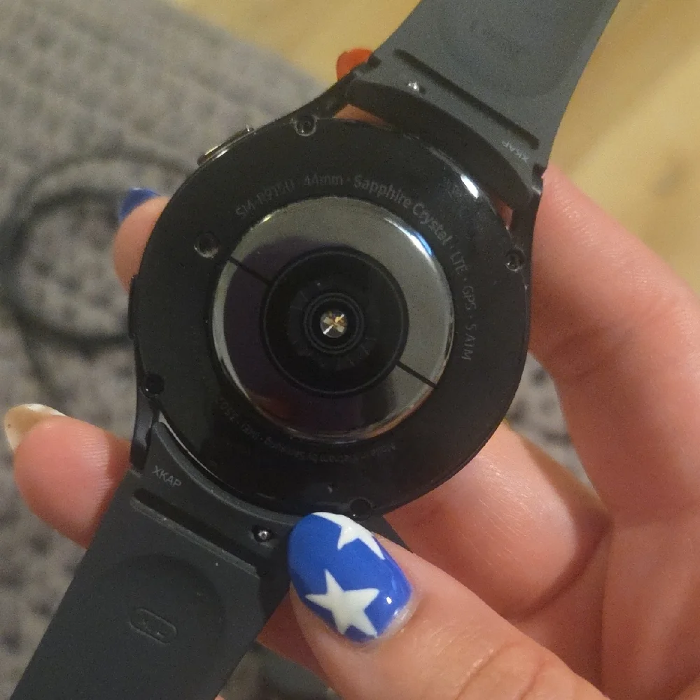 Samsung Black Smartwatch with Fitness Tracking